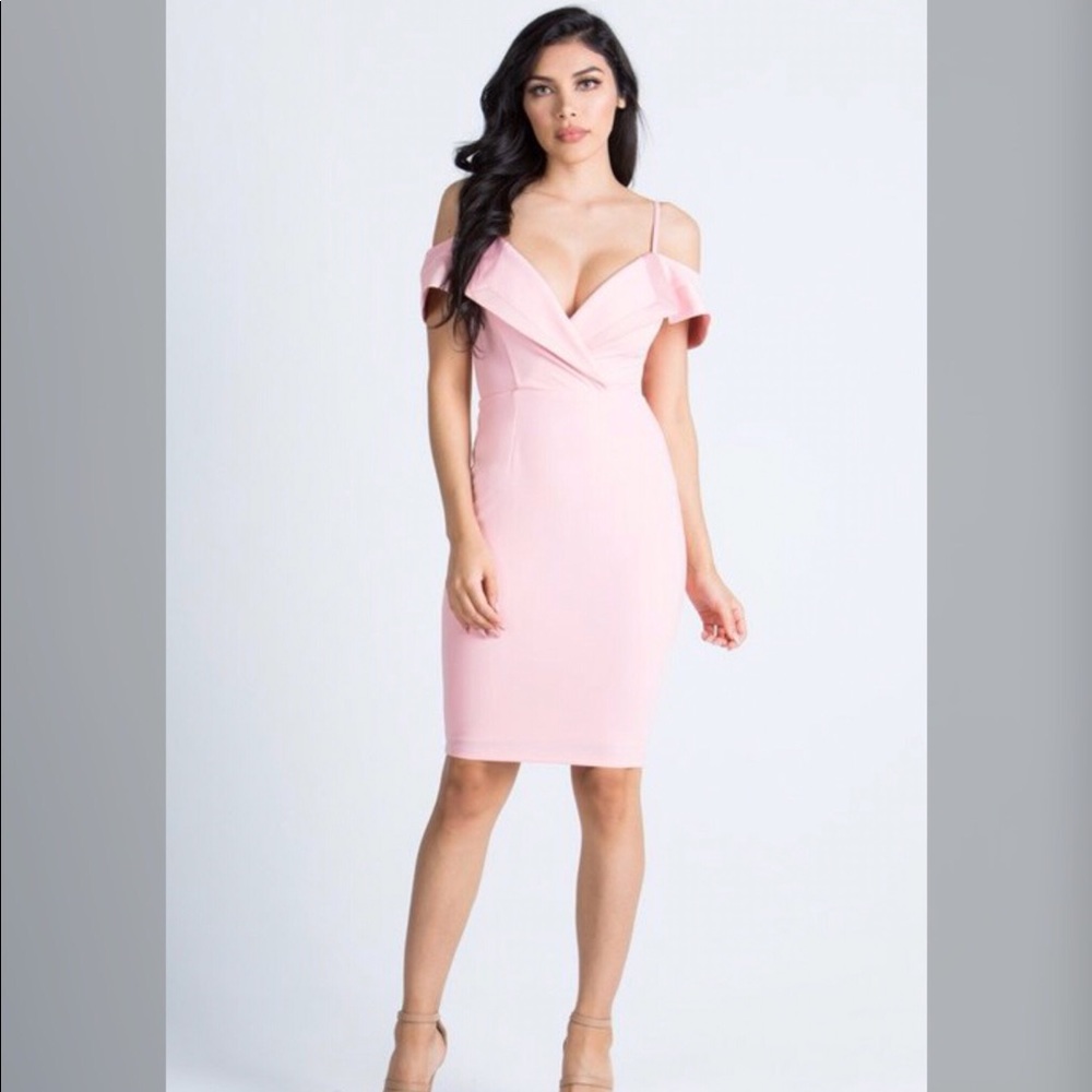 Off the shoulder sweetheart dress